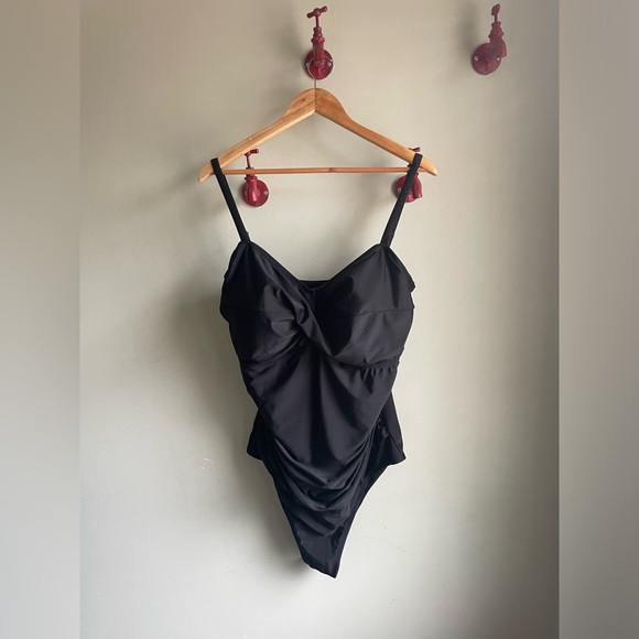 SWIMSUITS FOR ALL || Ruched One Piece Size 24 - Picture 1 of 8